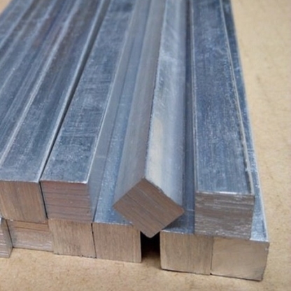 Квадрат алюминиевый прессованный АД1 180х180 мм ГОСТ 21488-97 в&nbsp;Москве

